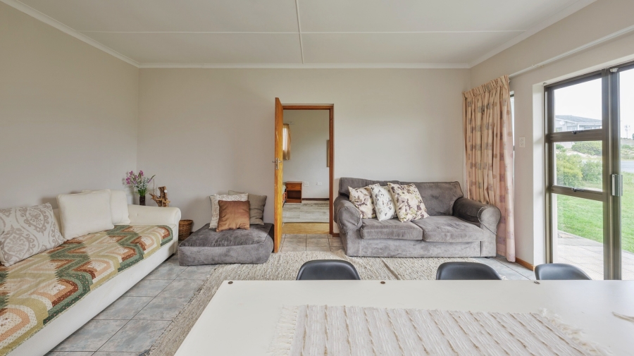 4 Bedroom Property for Sale in Struisbaai Western Cape